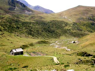 le cayolar d'ardané gagnékoa et le refuge