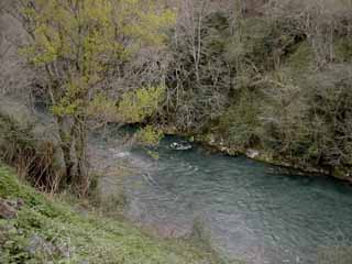 le Saison dans les gorges de Laguinge